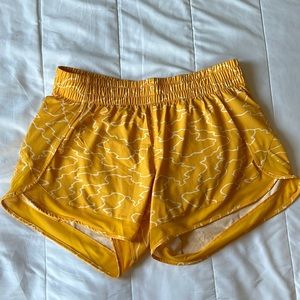 Athleta mesh racer run short 4”
